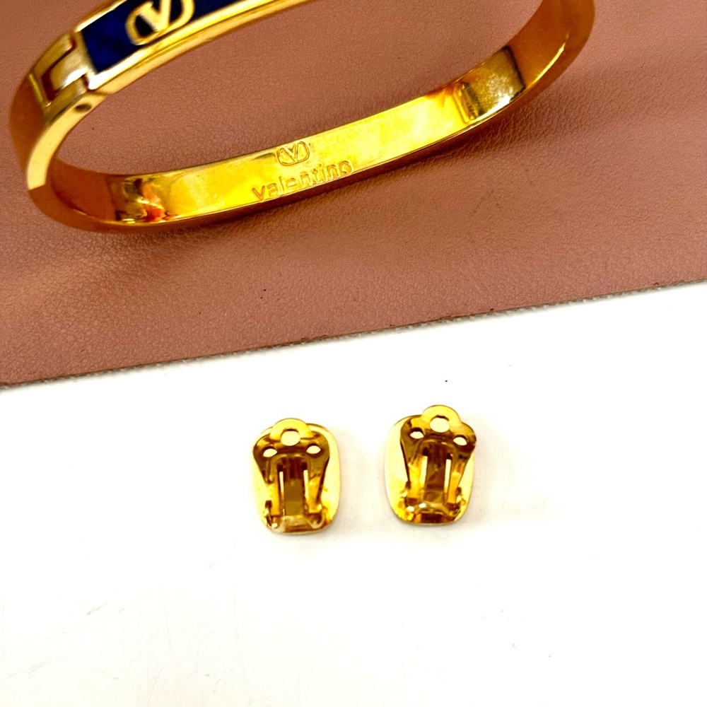 Vintage Valentino Garavani Bracelet & Earrings - Picture 3 of 7